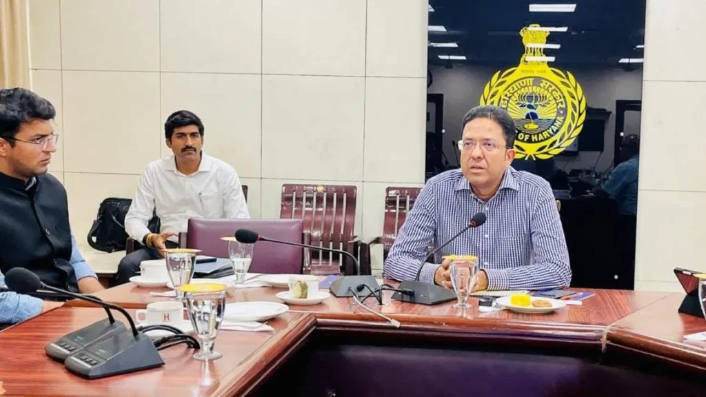 Nangal Chaudhry Logistic Hub: नई दिल्ली में हरियाणा भवन में हुई समीक्षा बैठक, अमित अग्रवाल ने दिए कड़े निर्देश