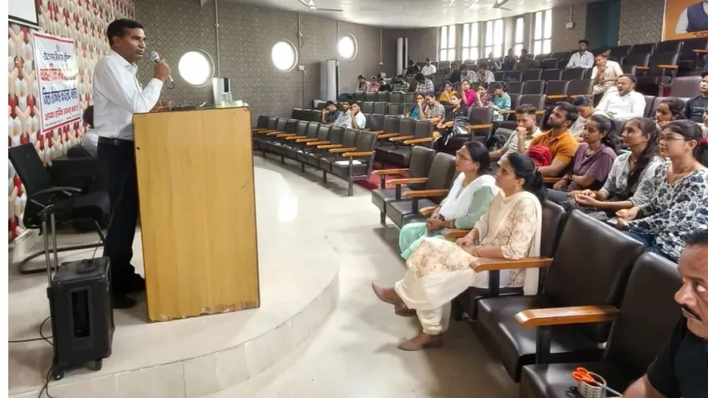 Narnaul News: नारनौल पीजी कॉलेज में करियर की पाठशाला शुरू, युवाओं को सिखाए गए नौकरी पाने के गुर