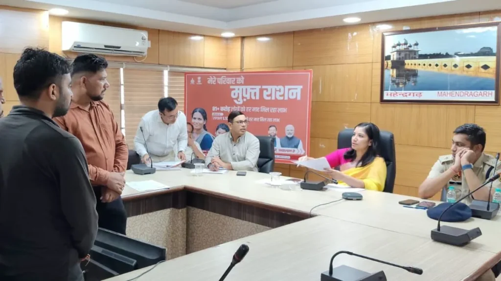 Narnaul Samadhan Shivir: बिजली-पानी से लेकर घरेलू विवादों तक, डीसी अनुपमा अंजलि ने मौके पर निपटाए मामले