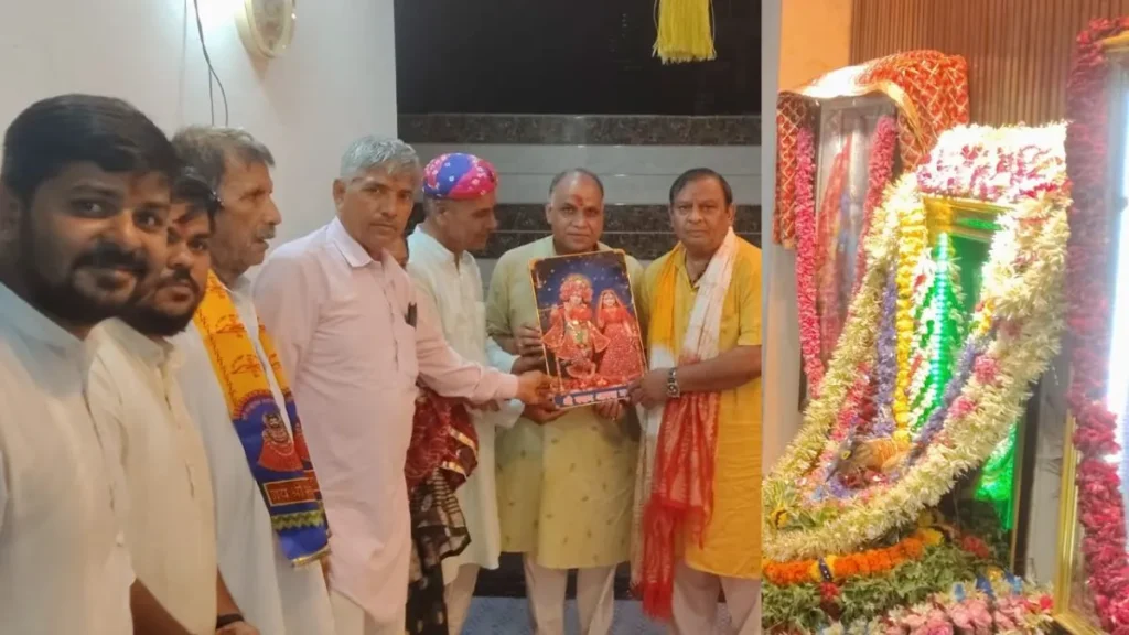 Narnaul Shyam Baba Sankirtan: खाटू के श्याम जी रखोगे मेरी लाज: नारनौल के हुड्डा सेक्टर में गूंजे बाबा के जयकारे, देर रात तक झूमते रहे भक्त