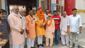 Nilokheri News: प्राचीन सीतामाई मंदिर में शिव परिवार की प्राण-प्रतिष्ठा, डॉ. वीरेन्द्र सिंह चौहान ने लिया आशीर्वाद