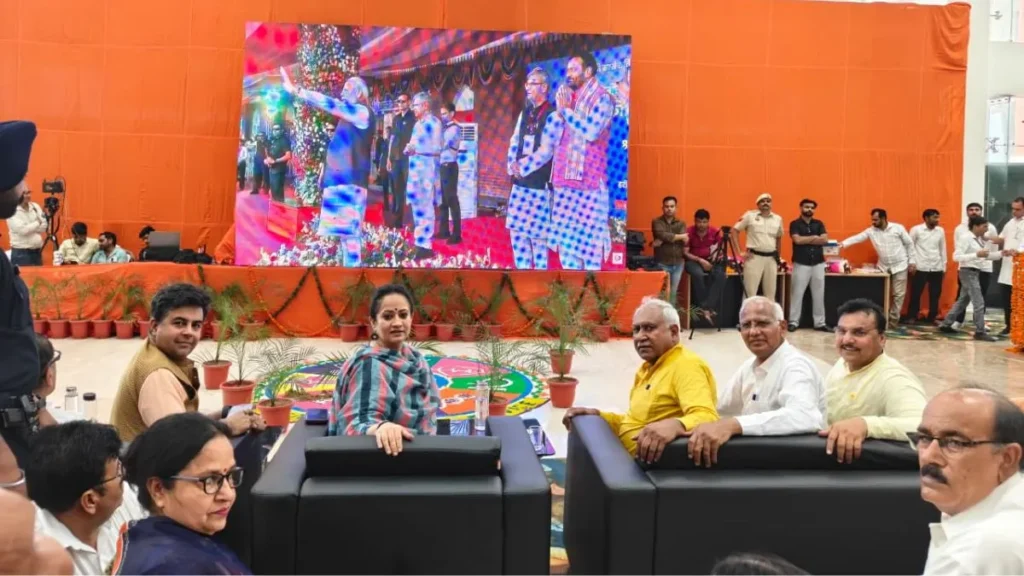 PM Modi in Mahendragarh: महेंद्रगढ़ को मिला ₹725 करोड़ का महर्षि च्यवन मेडिकल कॉलेज, अब नहीं जाना पड़ेगा जयपुर