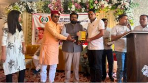 Panchkula News: पिंजौर में वॉइस ऑफ मीडिया का पत्रकार सम्मेलन, पत्रकारों और समाजसेवियों का हुआ सम्मान