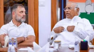 Punjab News: विदेश से लौटते ही राहुल गांधी ने खरगे संग की अहम बैठक, पंजाब की स्थिति पर चर्चा