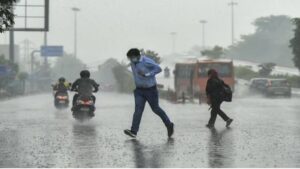 Rajasthan Weather: राजस्थान में मानसून का असर तेज, चित्तौड़गढ़-बांसवाड़ा में भारी बारिश से सड़कें बंद; डूंगरपुर में बिजली गिरने से बच्चे की मौत