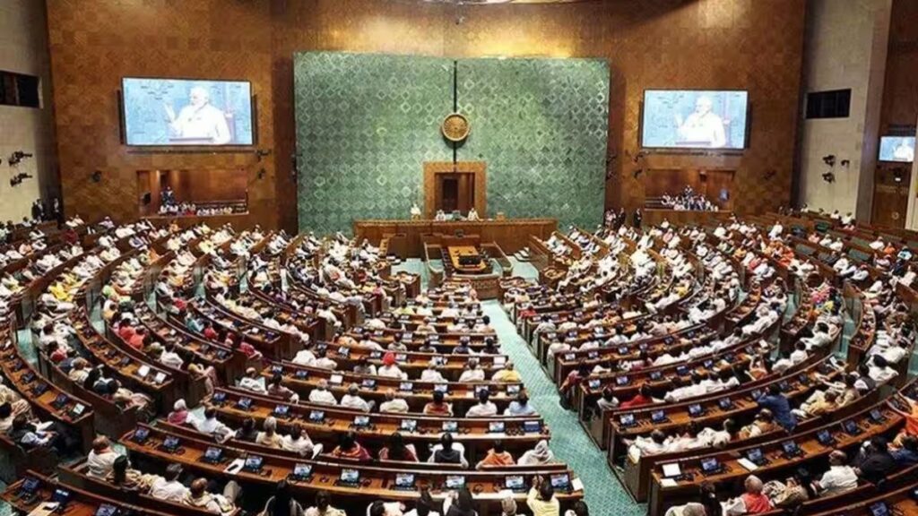 Rajya Sabha Update: छात्रों पर पुलिस की कार्रवाई को लेकर बिफरा विपक्ष, रास दिन भर के लिए स्थगित