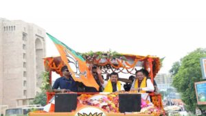Chandigarh News: लखनऊ में हुए रोड शो को लेकर चंडीगढ़ में शिकायत, धार्मिक भावनाएं आहत करने का आरोप