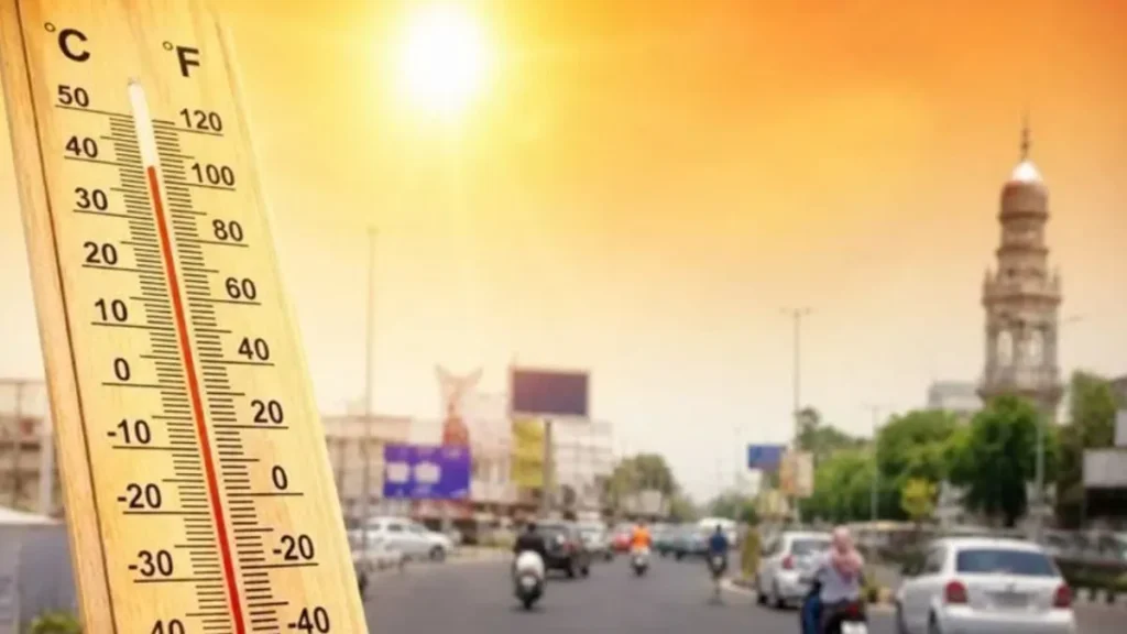 Haryana Weather: उमस भरी गर्मी ने छुड़ाए पसीने, जानें 20 जुलाई के बाद कैसा रहेगा मौसम