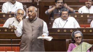 पेपर लीक रोकने के लिए वार्षिक परीक्षा कैलेंडर बने, छात्रों पर बलप्रयोग की न्यायिक जांच हो: खरगे