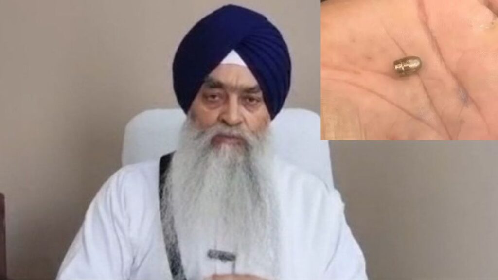 Amritsar News: अमृतसर में अकाल तख्त के पूर्व जत्थेदार ज्ञानी रघुबीर सिंह के घर फायरिंग, कार पर भी लगी गोली