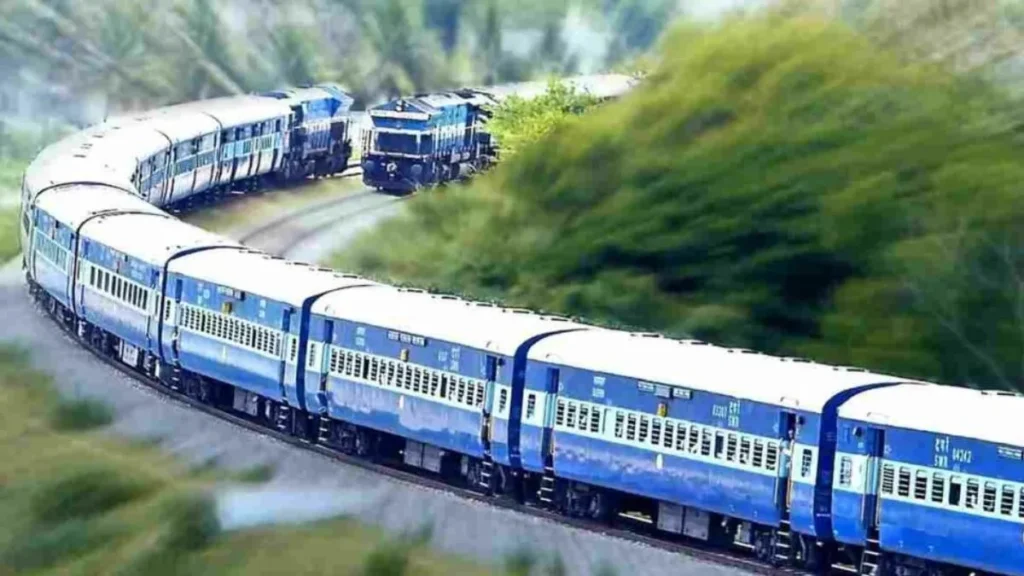 Bhiwani News: 23 अगस्त को भिवानी-मुंबई सेंट्रल ट्रेन का समय बदला, वलसाड में ब्लॉक के कारण अटकेगी ट्रेन