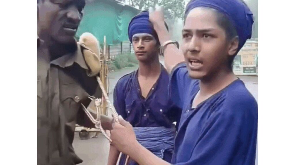 Chandigarh News: चंडीगढ़ में निहंग का होमगार्ड से मारपीट का वीडियो वायरल, मटौर बॉर्डर पर लैनयार्ड से खींचकर थप्पड़ मारे