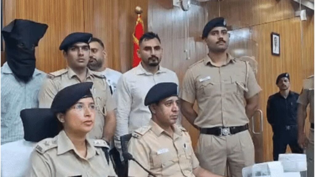 Chandigarh News: चंडीगढ़ में गैंगस्टर नेटवर्क का हथियार मॉड्यूल पकड़ा, दीपक नंदल के 3 गुर्गों समेत 4 गिरफ्तार