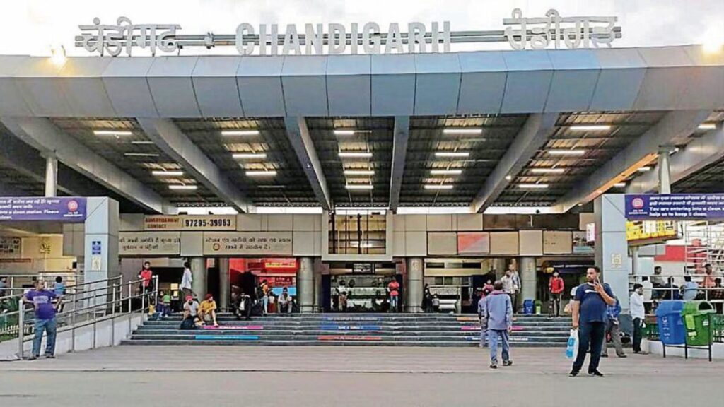 Chandigarh Railway Station: चंडीगढ़ रेलवे स्टेशन पर सितंबर में मेगा ब्लॉक की तैयारी, बदलेंगे ट्रेनों के प्लेटफार्म