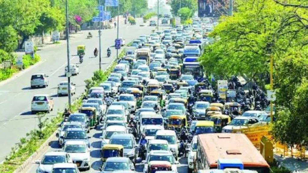 Delhi Pollution Control: दिल्ली में 1 जनवरी 2027 से केवल इलेक्ट्रिक मालवाहक गाड़ियों का होगा रजिस्ट्रेशन