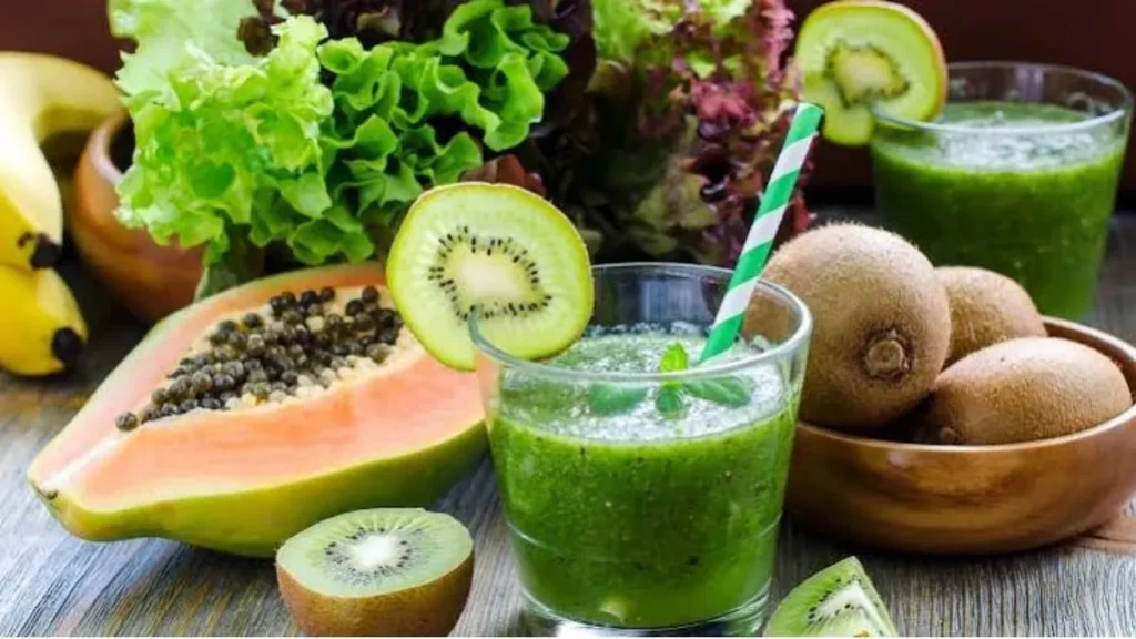Dengue Diet Plan: क्या पपीते के पत्ते और कीवी से रातों-रात बढ़ते हैं प्लेटलेट्स? जानिए कड़वा सच