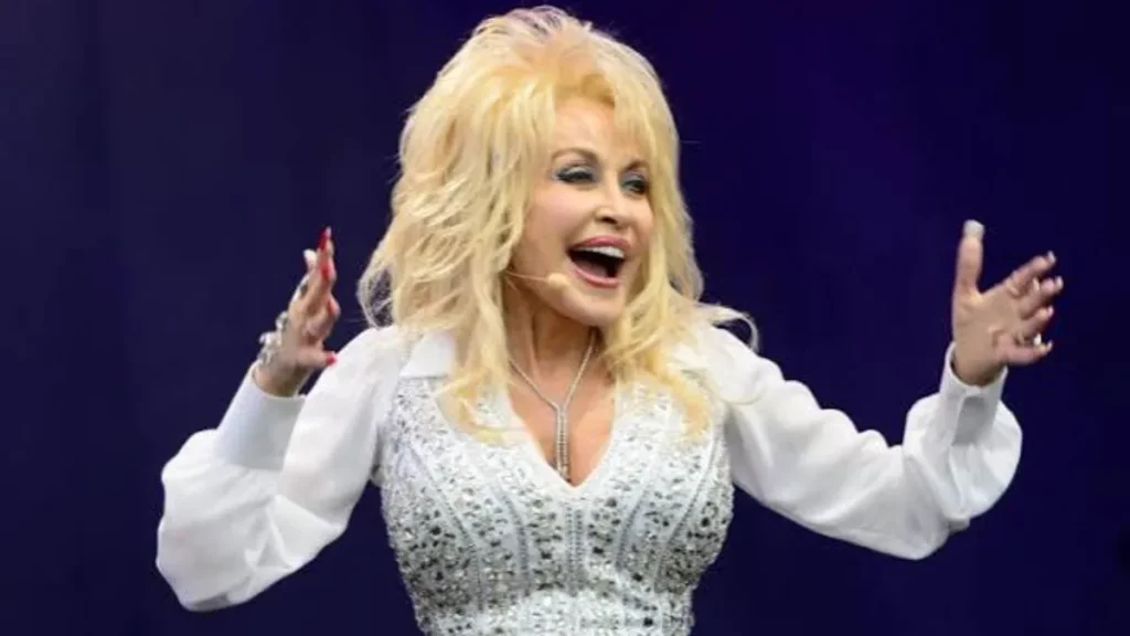 Dolly Parton Passes Away: अमेरिकन पॉप और कंट्री संगीत की मलिका डॉली पार्टन का 80 की उम्र में निधन, हॉलीवुड से बॉलीवुड तक शोक
