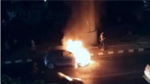 Faridabad Car Fire: फरीदाबाद में बड़खल फ्लाईओवर के पास चलती i10 कार बनी आग का गोला, जलकर हुई खाक