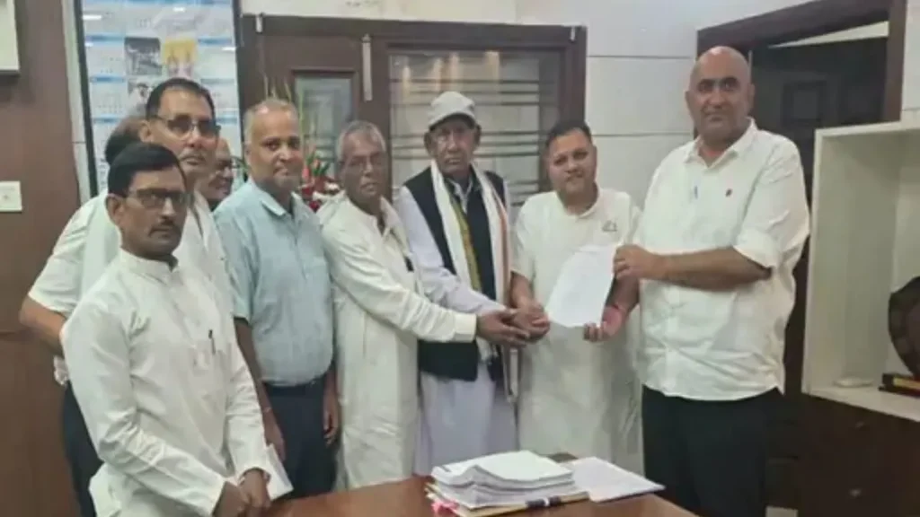 Faridabad News: फरीदाबाद में 'कथित' ऑडियो पर बवाल, निगम अफसर पर बिहारियों से गाली-गलौज का आरोप, 30 अगस्त को महापंचायत