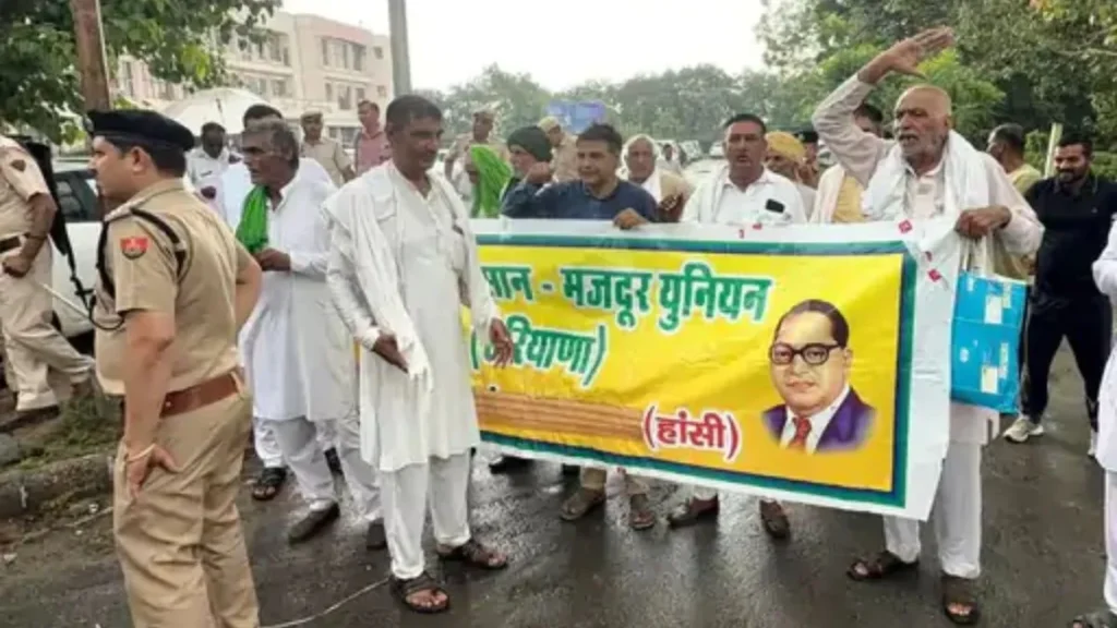 Farmers Protest Hansi: हांसी में किसानों का 'जेल भरो आंदोलन' अमेरिकी ट्रेड डील के खिलाफ सैकड़ों किसानों ने दी गिरफ्तारी