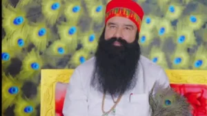 Rohtak News: राम रहीम 21 दिन की फरलो पर फिर जेल से बाहर, तड़के भारी सुरक्षा के बीच पहुंचा सिरसा डेरा