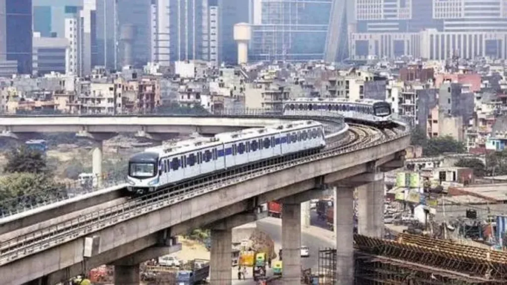Gurugram Metro: गुरुग्राम को मिलेगी जाम से मुक्ति, मेट्रो प्रोजेक्ट ने पकड़ी गति, 1st U-Girder हुआ फिट
