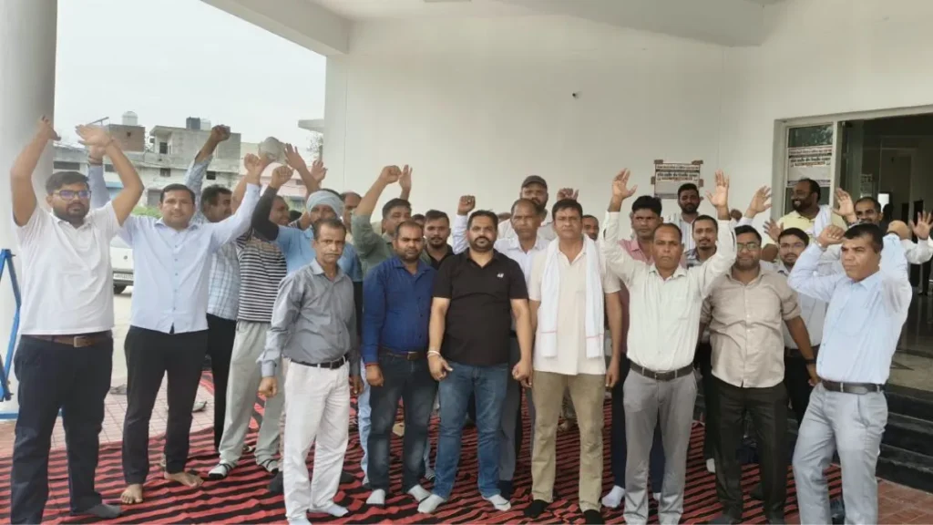 Nilokheri News: हरियाणा में 11 से 13 अगस्त तक बिजली कर्मचारियों की हड़ताल, एग्री डिस्कॉम के विरोध में निगधु में हुंकार