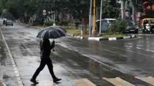 Haryana Weather: पंचकूला-अंबाला समेत 3 जिलों में आज बरसेंगे बादल, जानिए अपने शहर के मौसम का हाल