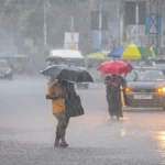 Haryana Weather: हरियाणा में कमजोर पड़ा मानसून, 13 जिलों में तापमान 35 के पार, उमस ने बढ़ाई मुश्किलें