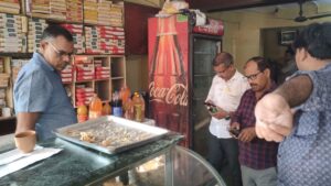 Jaipur Food Safety Raid: जयपुर में मिठाई की दुकानों पर फूड डिपार्टमेंट की रेड, 150 किलो खराब घेवर मिला, प्रोडक्शन यूनिट सील