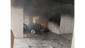 Jaipur fire news: जयपुर में 6 मंजिला अपार्टमेंट में आग से हड़कंप, 4 दमकलों ने 45 मिनट में पाया काबू, 80 लोग फंसे