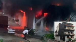 Panipat News: पानीपत में जाटल रोड पर बाथमेट फैक्ट्री जलकर खाक, करोड़ों का नुकसान, 4 मजदूरों की बची जान