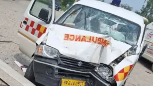 Kaithal News: कैथल में तेज रफ्तार इनोवा ने एंबुलेंस को मारी टक्कर, मरीज समेत 4 लोग घायल, गांव मूंदड़ी के पास हादसा