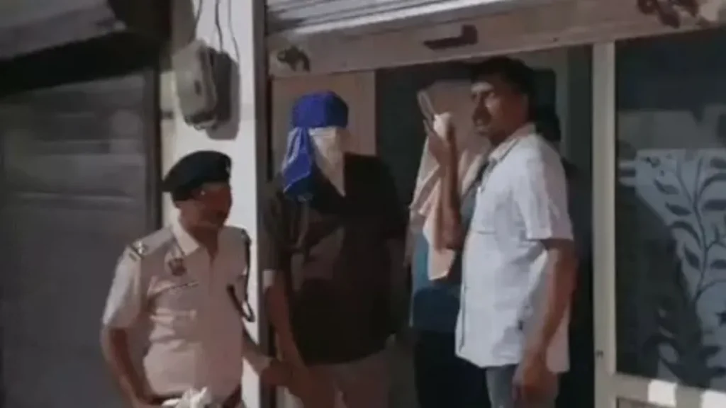 Kaithal Police: कैथल में पुलिस का देर रात कानूनगो मोहल्ले में जुआ खेलते 3 आरोपी गिरफ्तार, 1.24 लाख कैश जब्त