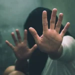 Karnal Crime News: करनाल में बैंक जा रही महिला का अपहरण कर बदसलूकी का प्रयास, कानों की बालियां छीनीं