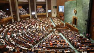 Lok sabha: हंगामे के बीच लोकसभा में विनियोग विधेयक पारित, कार्यवाही दिनभर के लिए स्थगित