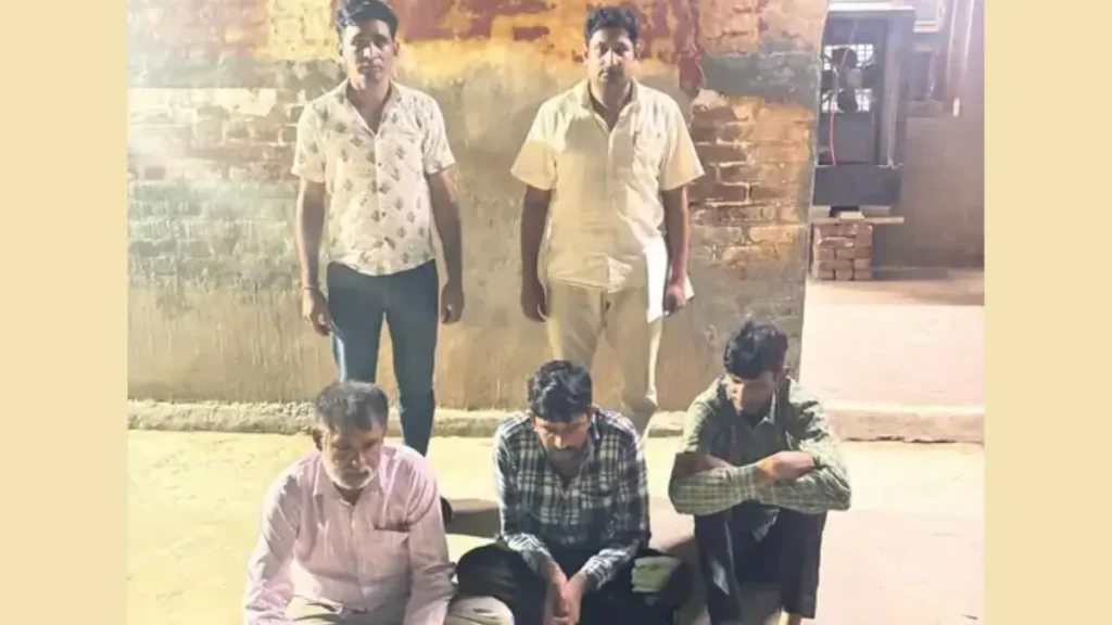 Mahendergarh News: महेंद्रगढ़ में CIA का छापा, सिसोठ की खंडहर हवेली में जुआ खेलते 3 आरोपी गिरफ्तार, ₹16,500 कैश बरामद