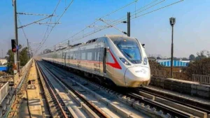 Namo Bharat Train: अब सौर ऊर्जा से दौड़ेगी नमो भारत ट्रेन! जालौन में 450 करोड़ से लगेगा 110 MW का सोलर प्लांट