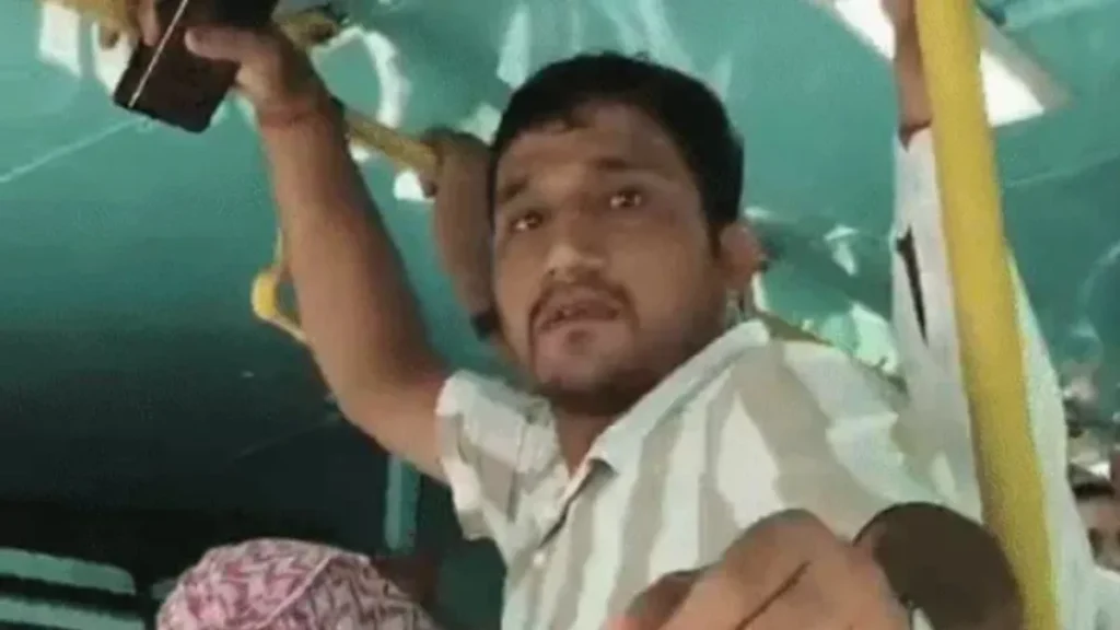 Narnaul News: हरियाणा रोडवेज बस में फर्जी पुलिसकर्मी का हाईवोल्टेज ड्रामा, बिना टिकट काटा बवाल