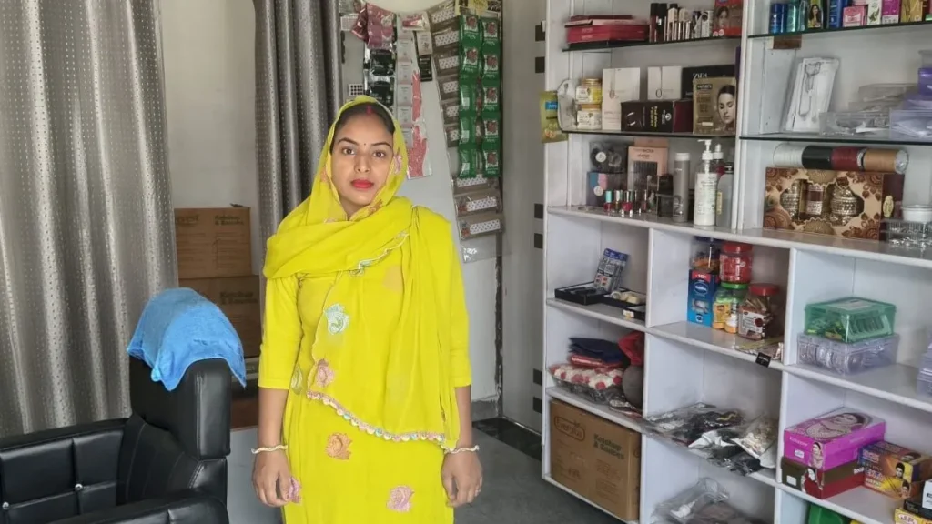 Narnaul News: 50 हजार की सब्सिडी से बदली किस्मत, नारनौल की प्रीति बनीं महिला सशक्तिकरण की मिसाल