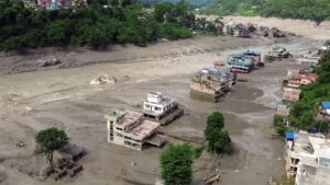 Nepal Flood: नेपाल में बाढ़ से भारी तबाही, 175 मौतें, तिब्बत में 558 लोग लापता, बिहार-यूपी के कई जिलों में बाढ़ का अलर्ट