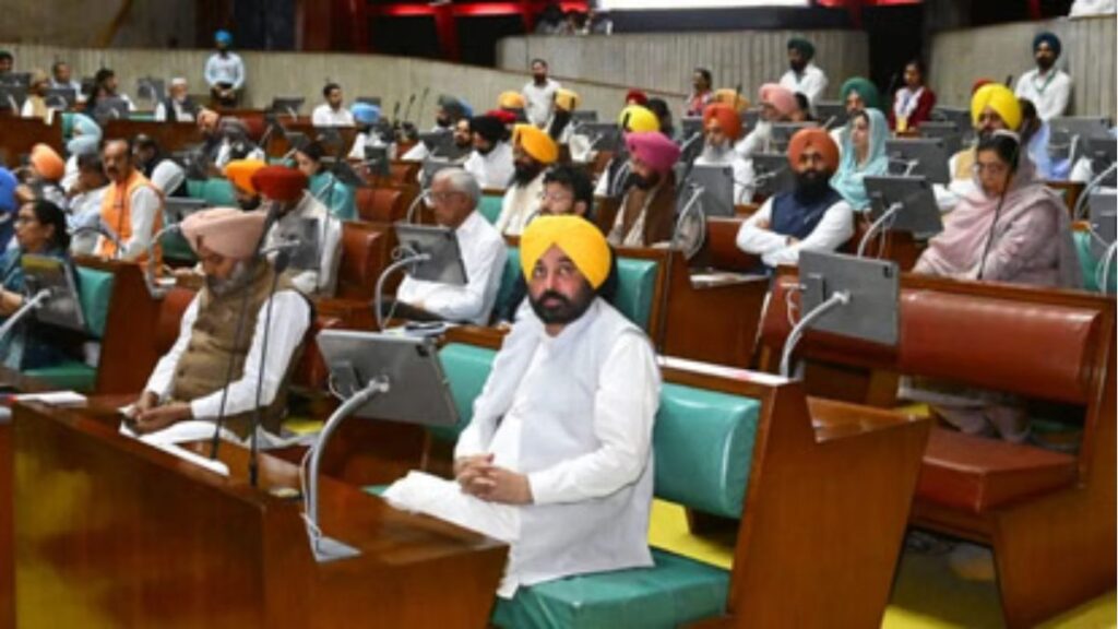 Punjab Assembly News: बेअदबी कानून पर पंजाब विधानसभा में जोरदार हंगामा, गनीव कौर और सरकार के बीच तीखी नोकझोंक