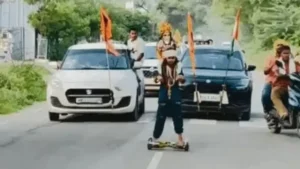 Rider Deeksha Kanwar Yatra: 105 डिग्री बुखार में भी नहीं रुकीं 'लिटिल राइडर' दीक्षा, बाइक खराब हुई तो होवर बोर्ड से पूरी की कांवड़ यात्रा