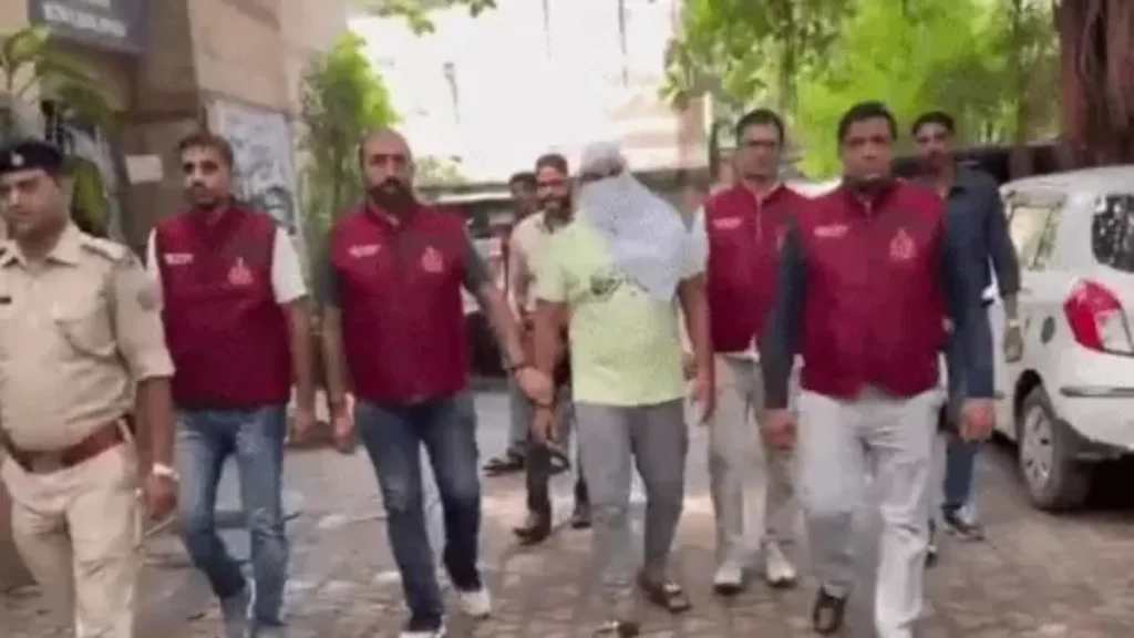 Rohtak News: रोहतक के पूर्व रेसलर का शर्मनाक कारनामा, अखाड़ों में स्टैमिना बढ़ाने के नाम पर सप्लाई कर रहा था अफीम