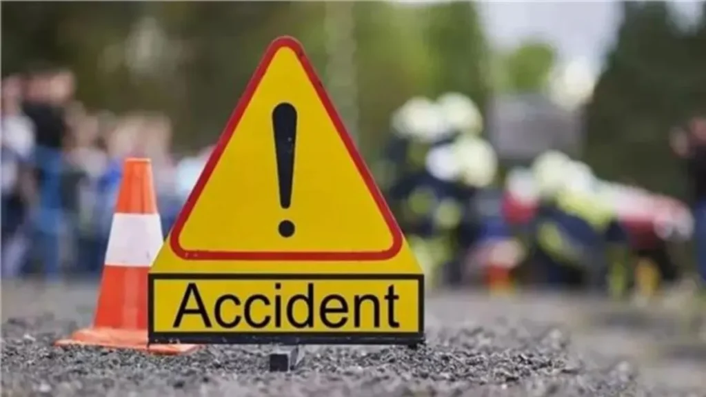 Road Accident: यूपी के शामली में हादसा, गन्नौर के दो कांवड़िए बने शिकार, एक की मौके पर मौत, साथी की हालत गंभीर