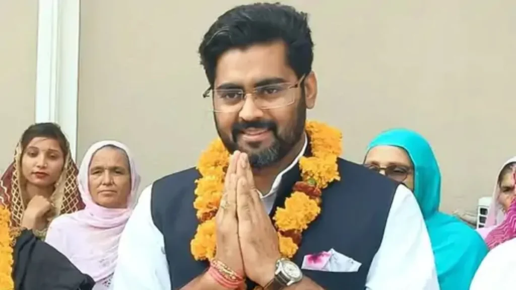 Sirsa News: डबवाली में सरपंच ने ठुकराया 15 अगस्त का सम्मान, पंजोखरा साहिब लाठीचार्ज के विरोध में लिया फैसला