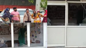 Sonipat news: सोनीपत के जगदीशपुर क्लीनिक में घुसकर डॉक्टर और परिवार पर हमला, 8 घायल, 4 रोहतक PGI रेफर