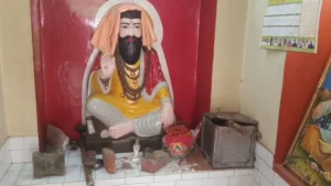 Sonipat News: सोनीपत के गन्नौर में चोरों का तांडव, एक ही रात दो दुकानें और मंदिर साफ, CCTV में कैद हुई वारदात