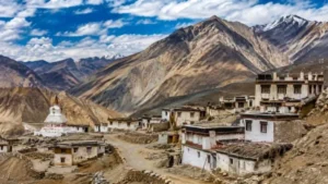 Spiti Valley: स्पीति घाटी का यह छोटा सा गांव इंटरनेट पर क्यों हुआ वायरल? जानिए 15 हजार फीट ऊपर की असल सच्चाई