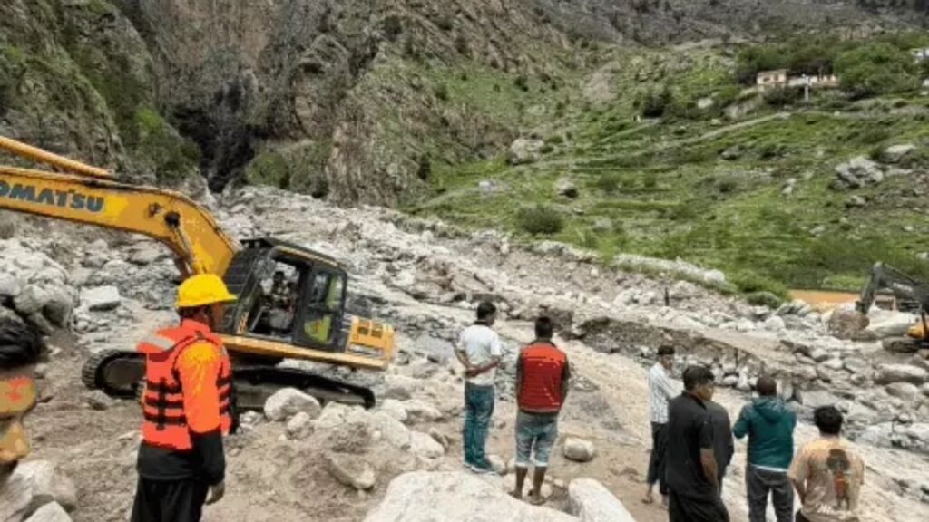 Uttarakhand Weather: उत्तराखंड में बारिश का दौर , सभी जिलों में बारिश का अलर्ट, 79 सड़कें बंद
